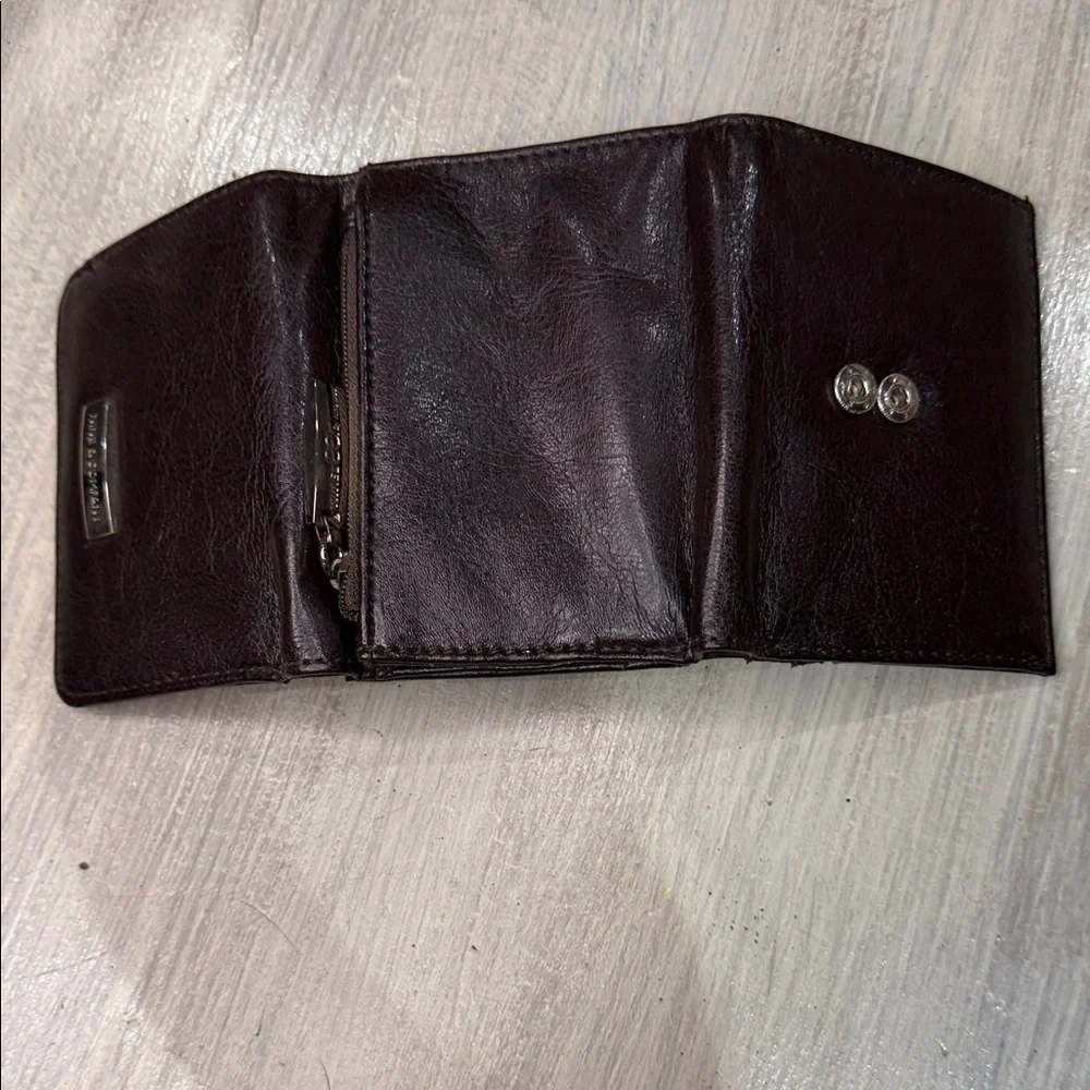 Nine & Co. elegant brown